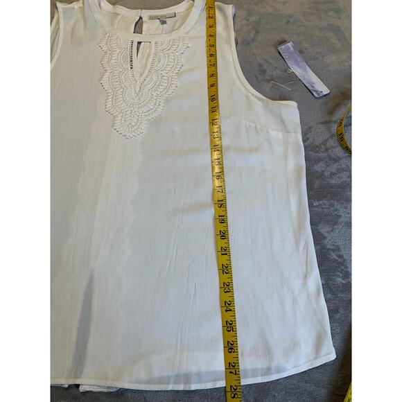 Pale Sky Blouse - Picture 10 of 10